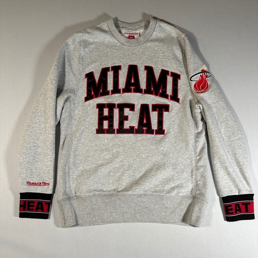 Miami Heat Sweater Mens Small Grey Pullover NBA‎ Basketball Mitchell & Ness